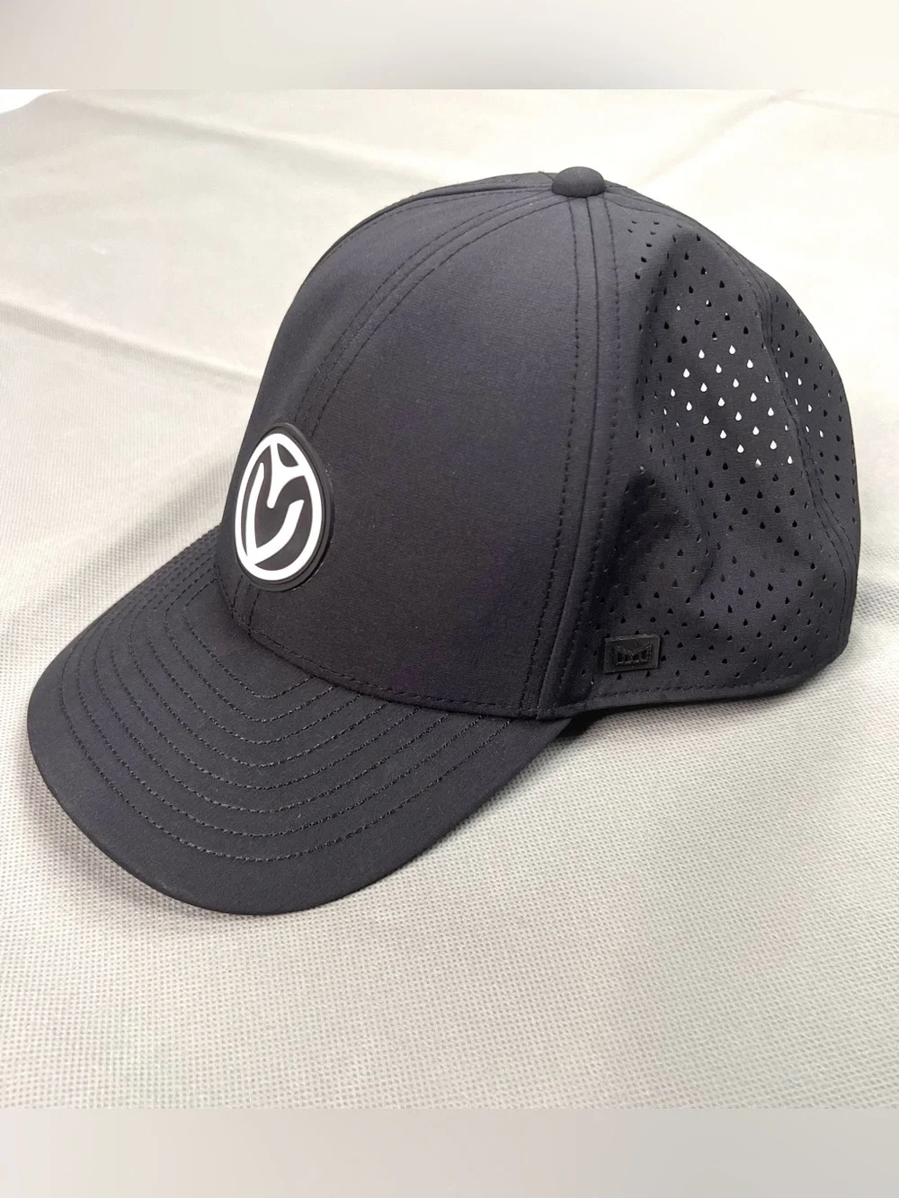 Melin x Vessel Golf Hat A-Game Hydro Snapback Cap Black Classic Fit